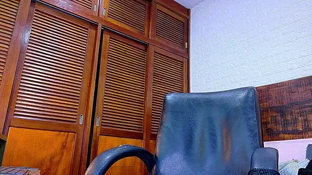 Snapshot of Celeste_sanz chatting on 22, 12, 2025 Celeste sanz online show from 22, 12, 2025