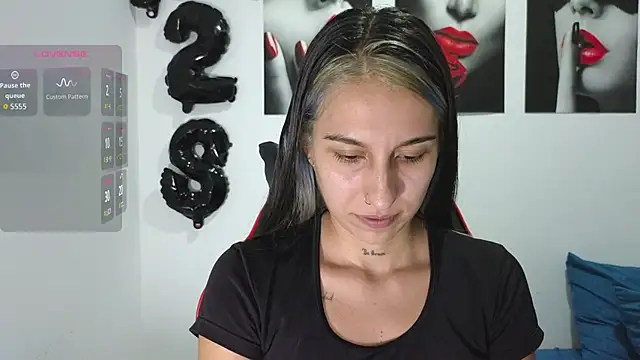 Snapshot of tammyandrade_ chatting on 4, 10, 2025 tammyandrade  online show from 4, 10, 2025