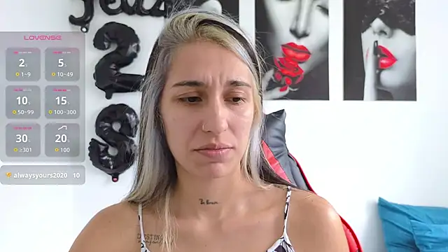 Snapshot of tammyandrade_ chatting on 5, 10, 2025 tammyandrade  online show from 5, 10, 2025