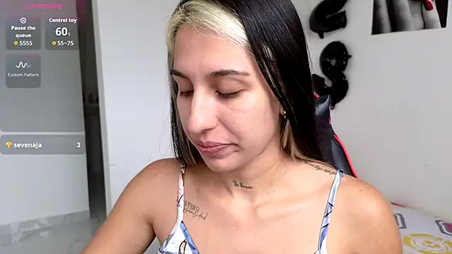 Snapshot of tammyandrade_ chatting on 26, 10, 2025 tammyandrade  online show from 26, 10, 2025