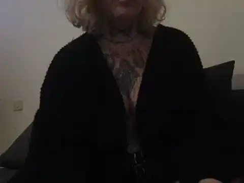 Snapshot of blondy40 chatting on 16, 3, 2025 blondy40 online show from 16, 3, 2025