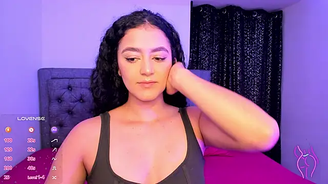 Snapshot of Adhara-zanne chatting on 12, 1, 2026 Adhara-zanne online show from 12, 1, 2026