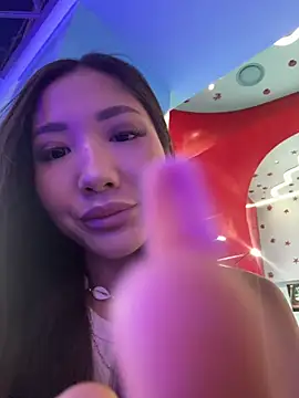 Snapshot of lean_lie8 chatting on 8, 4, 2026 lean lie8 online show from 8, 4, 2026