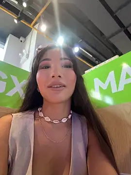 Snapshot of lean_lie8 chatting on 13, 4, 2026 lean lie8 online show from 13, 4, 2026