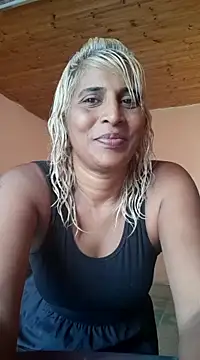Goodgirlsue 77 online show from 31, 1, 2025