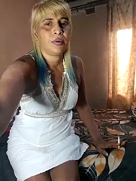 Goodgirlsue 77 online show from 16, 10, 2025