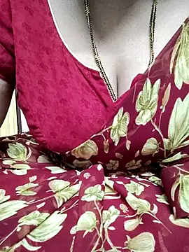 Snapshot of sunitha-3 chatting on 19, 2, 2025 sunitha-3 online show from 19, 2, 2025