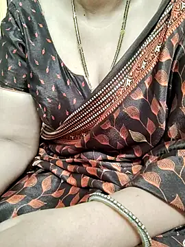 Snapshot of sunitha-3 chatting on 25, 2, 2025 sunitha-3 online show from 25, 2, 2025