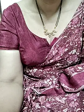 Snapshot of sunitha-3 chatting on 28, 2, 2025 sunitha-3 online show from 28, 2, 2025