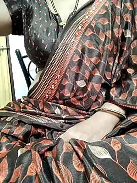 Snapshot of sunitha-3 chatting on 8, 3, 2025 sunitha-3 online show from 8, 3, 2025