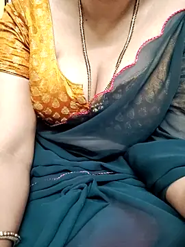 Snapshot of sunitha-3 chatting on 11, 3, 2025 sunitha-3 online show from 11, 3, 2025