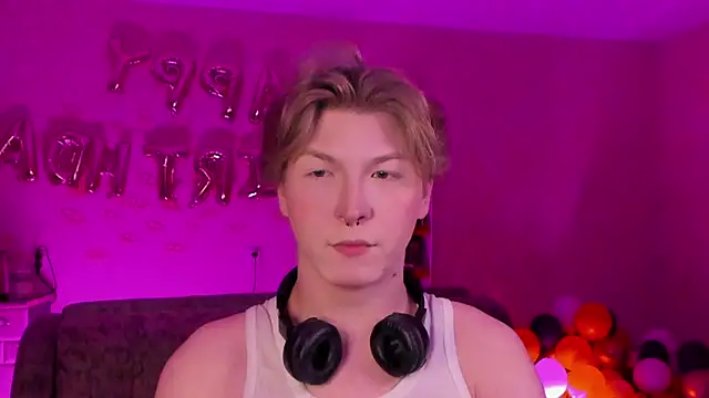 TheMikeSever online show from 19, 2, 2025