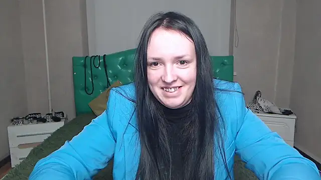 IsabelBlackberry online show from 15, 12, 2024