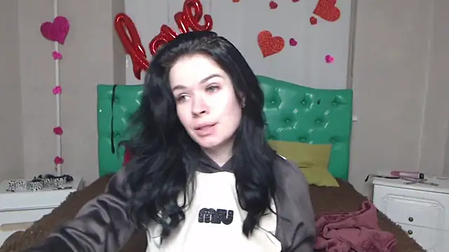 JasmineKouch online show from 13, 2, 2026