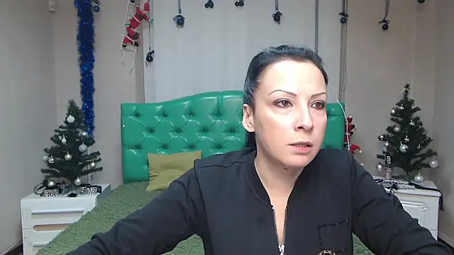 ElizabethSho online show from 18, 1, 2025