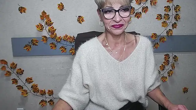 EllaBonito online show from 8, 12, 2024