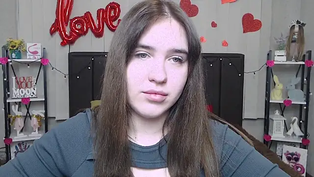 LauraHlot online show from 23, 2, 2025