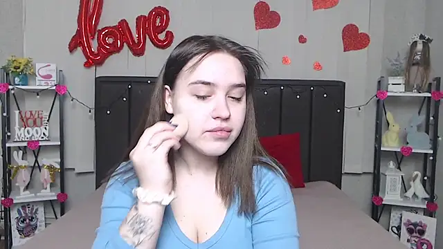 LauraHlot online show from 26, 2, 2025