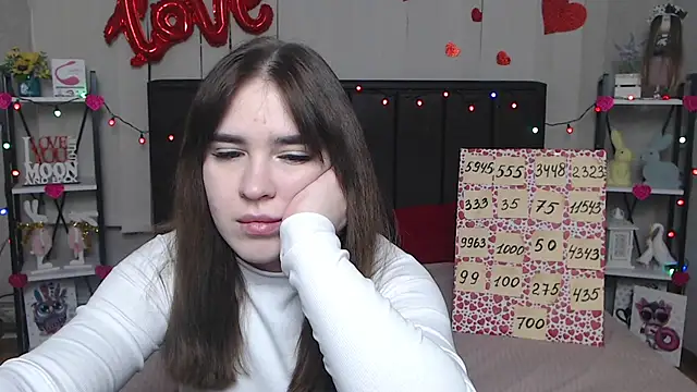 LauraHlot online show from 18, 3, 2025