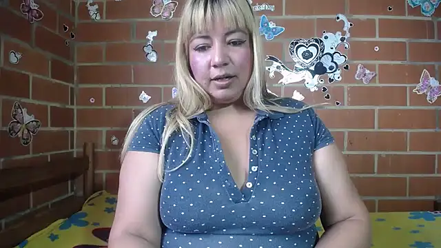 Snapshot of jones-scarlet chatting on 22, 10, 2025 jones-scarlet online show from 22, 10, 2025