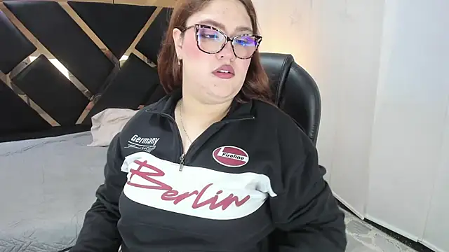 Camiila Osorio online show from 30, 6, 2026