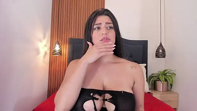 SARA STONE17 online show from 26, 12, 2024