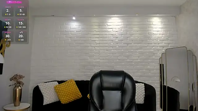 Snapshot of ValeriaVelvet chatting on 9, 1, 2026 ValeriaVelvet online show from 9, 1, 2026