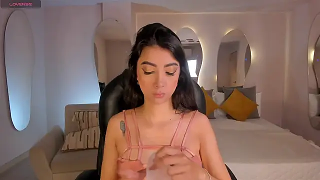 Snapshot of ValeriaVelvet chatting on 5, 2, 2026 ValeriaVelvet online show from 5, 2, 2026