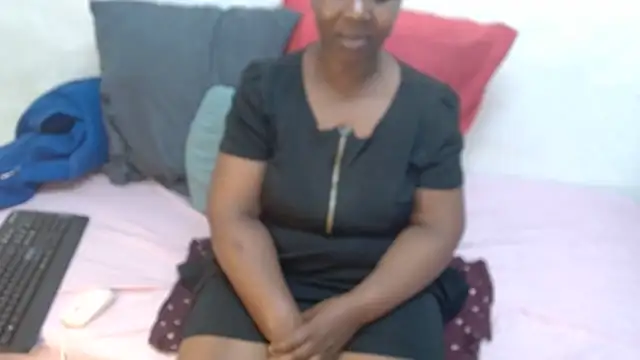 Snapshot of Thickchocolatex2 chatting on 23, 10, 2025 Thickchocolatex2 online show from 23, 10, 2025