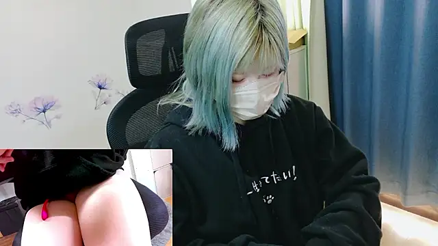 Snapshot of hazuki_8008 chatting on 30, 3, 2026 hazuki 8008 online show from 30, 3, 2026