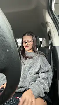 Snapshot of Arilw chatting on 2, 4, 2026 Arilw online show from 2, 4, 2026