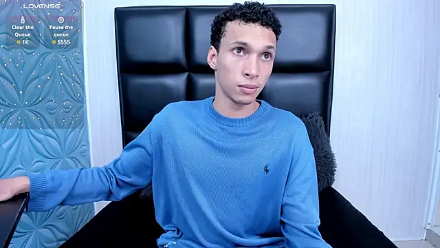 Snapshot of Milk_max_18 chatting on 3, 12, 2024 Milk max 18 online show from 3, 12, 2024