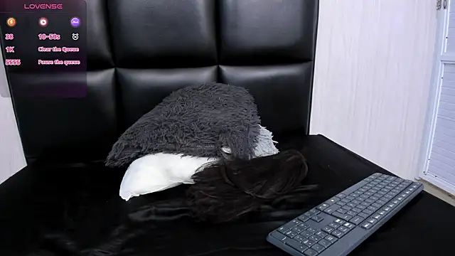 Snapshot of Milk_max_18 chatting on 25, 1, 2025 Milk max 18 online show from 25, 1, 2025