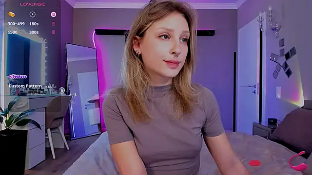 Snapshot of lilyvibe chatting on 7, 1, 2025 lilyvibe online show from 7, 1, 2025