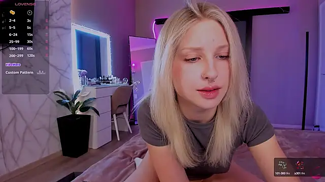 Snapshot of lilyvibe chatting on 30, 1, 2025 lilyvibe online show from 30, 1, 2025