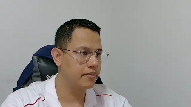 Snapshot of LiamVidal chatting on 17, 6, 2026 LiamVidal online show from 17, 6, 2026