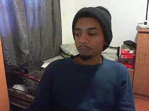 Snapshot of 29YOURZ_28_ chatting on 14, 9, 2025 29YOURZ 28  online show from 14, 9, 2025