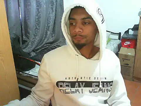 Snapshot of 29YOURZ_28_ chatting on 6, 10, 2025 29YOURZ 28  online show from 6, 10, 2025