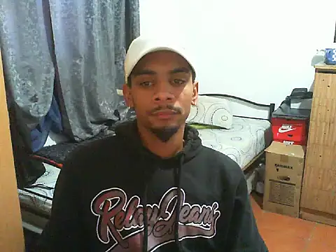 Snapshot of 29YOURZ_28_ chatting on 8, 10, 2025 29YOURZ 28  online show from 8, 10, 2025