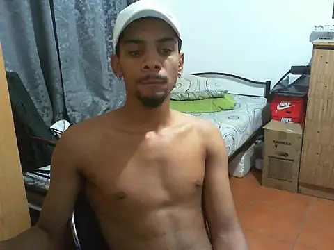 Snapshot of 29YOURZ_28_ chatting on 13, 10, 2025 29YOURZ 28  online show from 13, 10, 2025