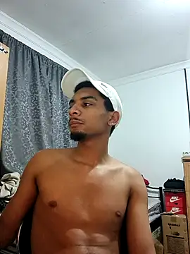 Snapshot of 29YOURZ_28_ chatting on 22, 10, 2025 29YOURZ 28  online show from 22, 10, 2025