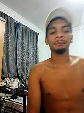 Snapshot of 29YOURZ_28_ chatting on 23, 10, 2025 29YOURZ 28  online show from 23, 10, 2025