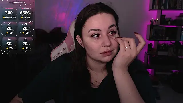 Snapshot of SexyWitch_666 chatting on 7, 1, 2025 SexyWitch 666 online show from 7, 1, 2025