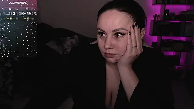Snapshot of SexyWitch_666 chatting on 24, 1, 2025 SexyWitch 666 online show from 24, 1, 2025