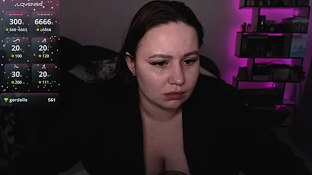 Snapshot of SexyWitch_666 chatting on 25, 1, 2025 SexyWitch 666 online show from 25, 1, 2025