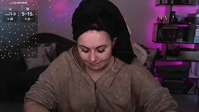 Snapshot of SexyWitch_666 chatting on 13, 2, 2025 SexyWitch 666 online show from 13, 2, 2025