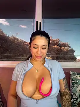 kiim taaylor online show from 19, 9, 2025