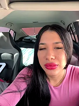 kiim taaylor online show from 25, 9, 2025