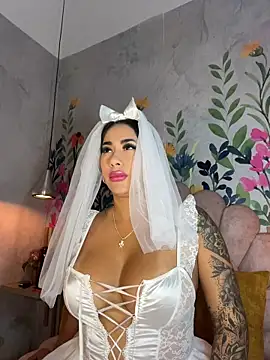 kiim taaylor online show from 14, 10, 2025