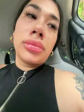 kiim taaylor online show from 2, 6, 2026